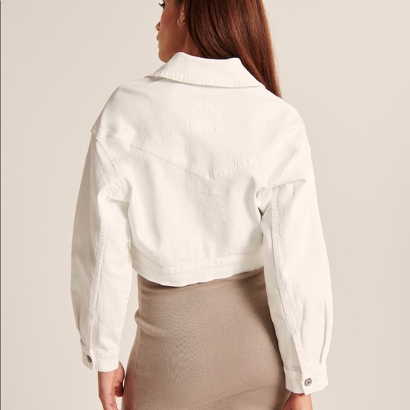 Abercrombie - Drapey White Denim Jacket - Picture 3 of 9